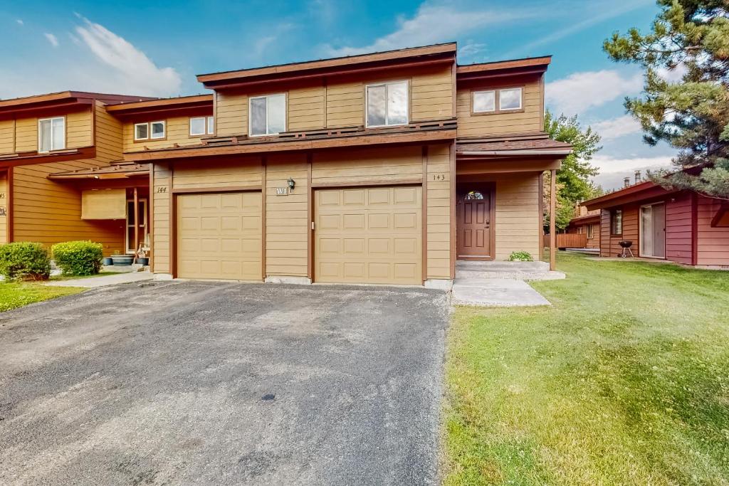 The Ponderosa at Aspen Village, McCall (updated prices 2024)