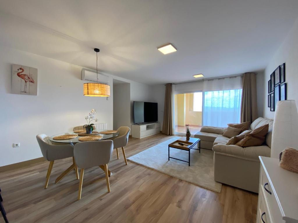 https://cf.bstatic.com/xdata/images/hotel/max1024x768/489301316.jpg?k=1c783fa0a29d1e32141e673a03a5ed074196d24626d3169dbd5bdc08a95dfeea&o=&hp=1