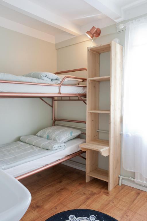 Soltorp Eco Lodge - Twin Room With Shared Bathroom