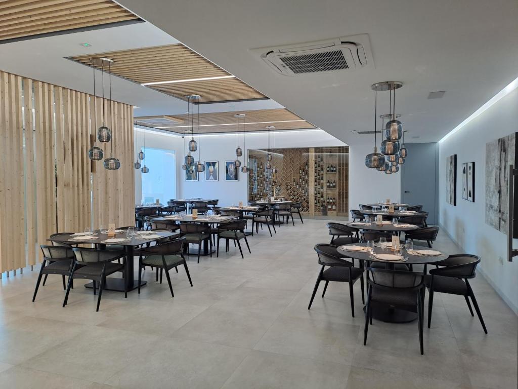 Restaurace v ubytování DON LEONE Hotel