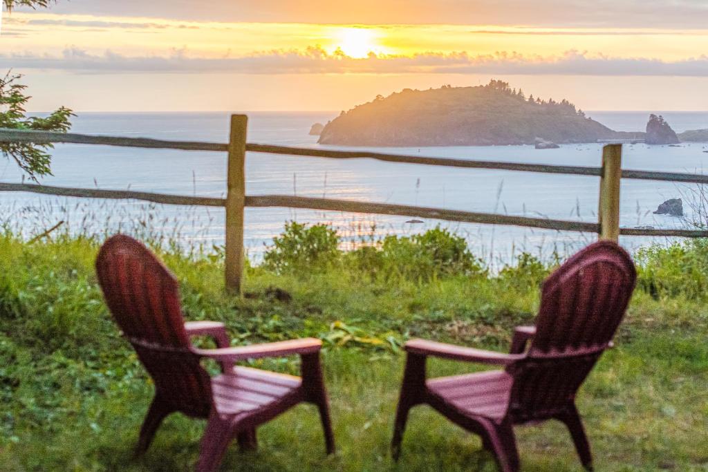 Seaside Meadow – Photos 1