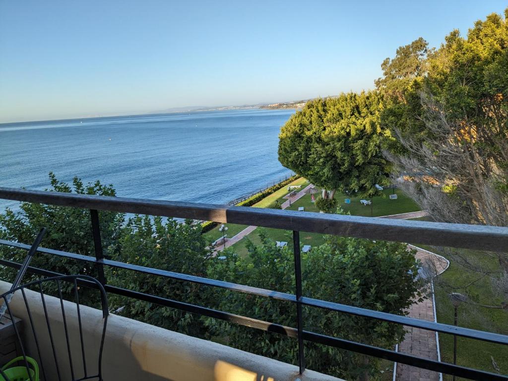 Seaside View Apartment