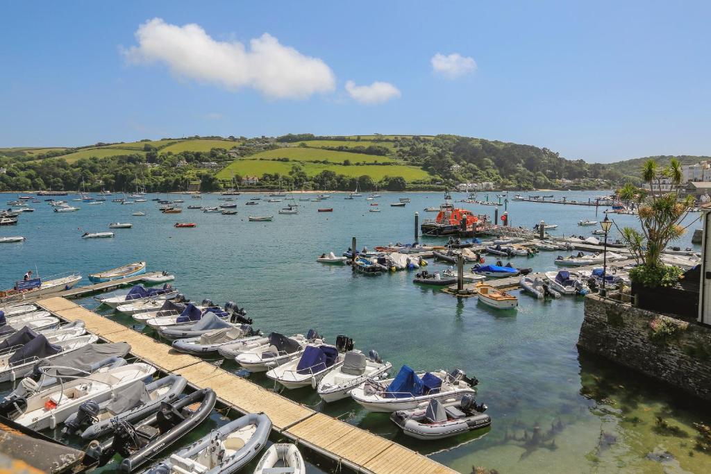 7 Island Quay