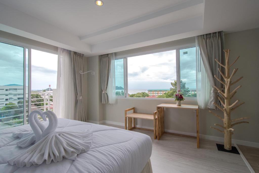 Prachuap Grand Hotel - Suite Con Bañera De Hidromasaje
