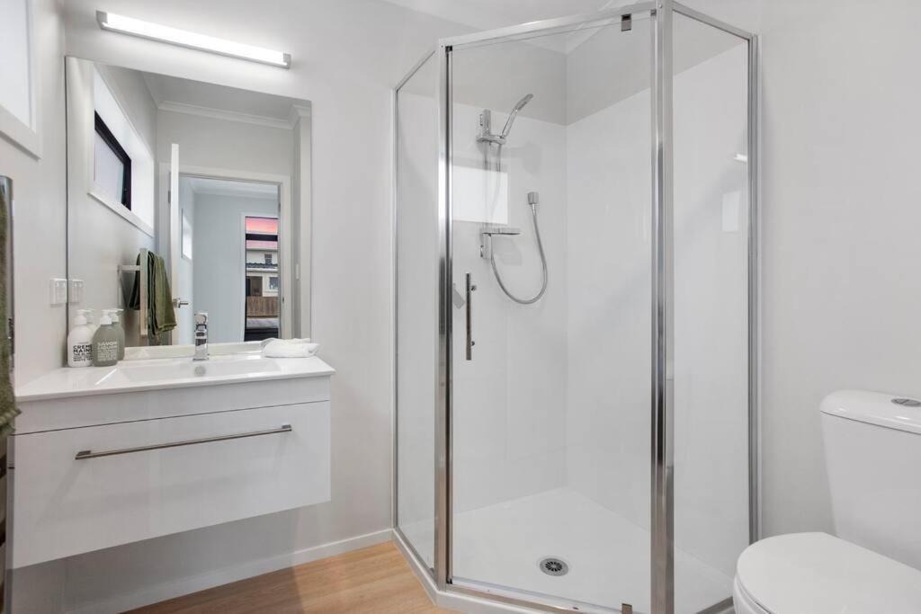 Another on Leo - Resim 8