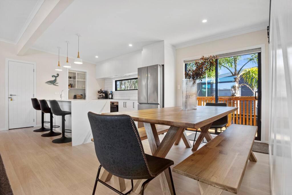 Leisure on Leo - Resim 4