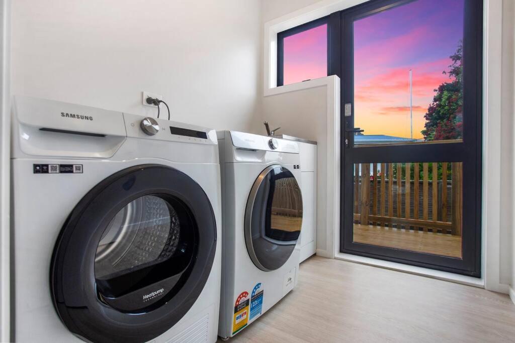 Leisure on Leo - Resim 14