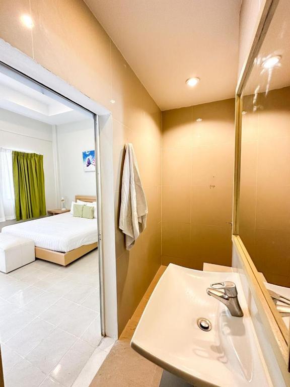 Favorite Place - Resim 17