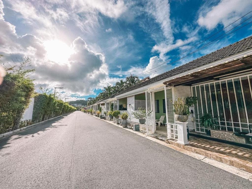 Favorite Place - Resim 1