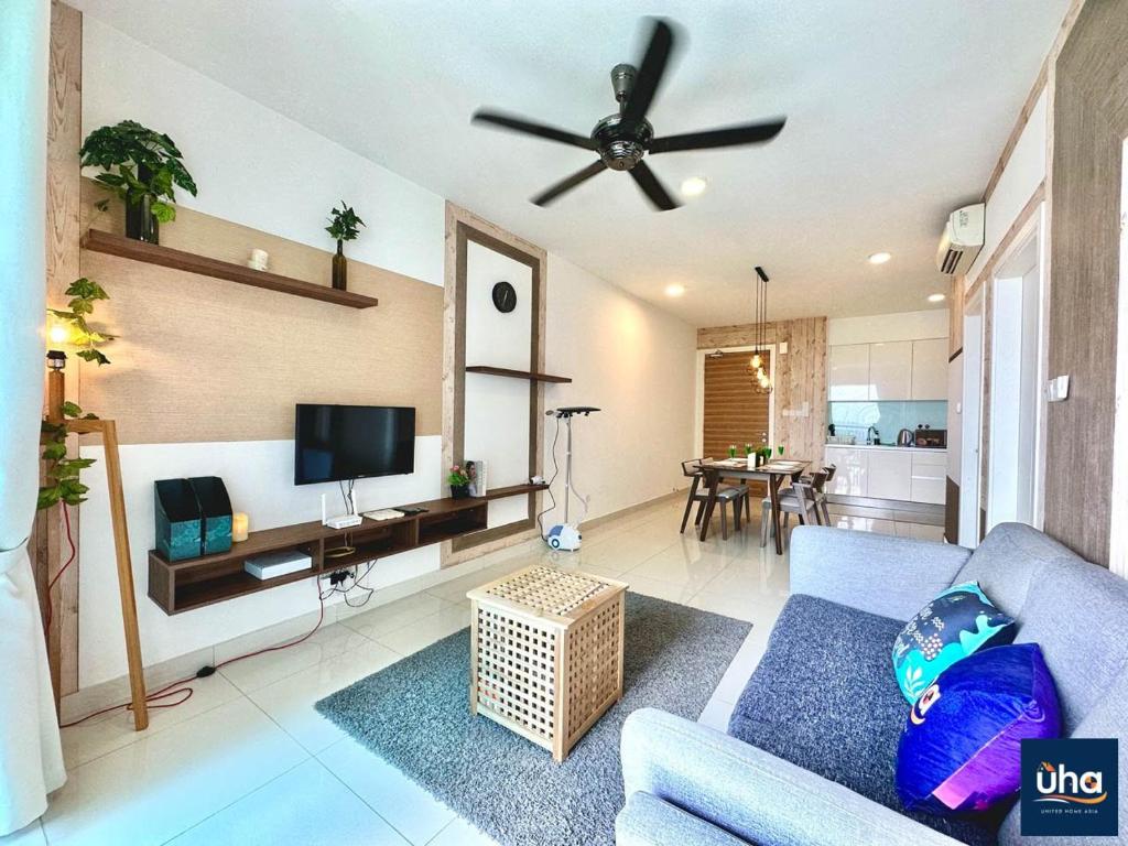 TV a/nebo společenská místnost v ubytování Teega Suites by RR JBcity