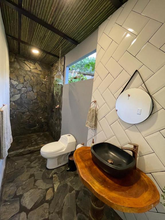 Vannituba majutusasutuses ALMAH GLAMPING