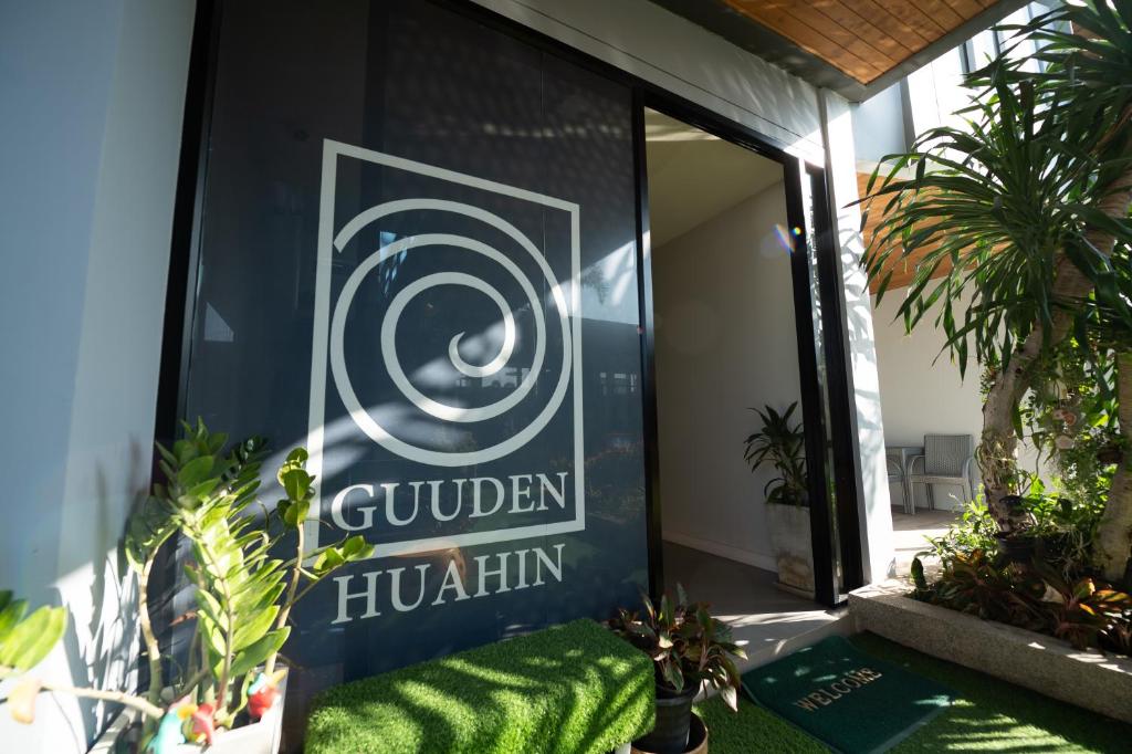 Certifikát, hodnocení, plakát nebo jiný dokument vystavený v ubytování Guuden Huahin Hotel