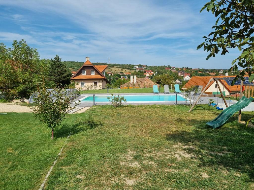 Fotografia z galérie ubytovania Akácfa Vendégház v destinácii Pákozd