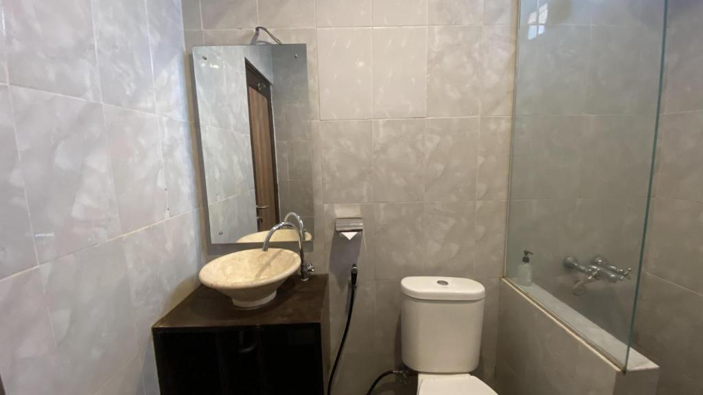 Bagno di Mawar Asri Hotel