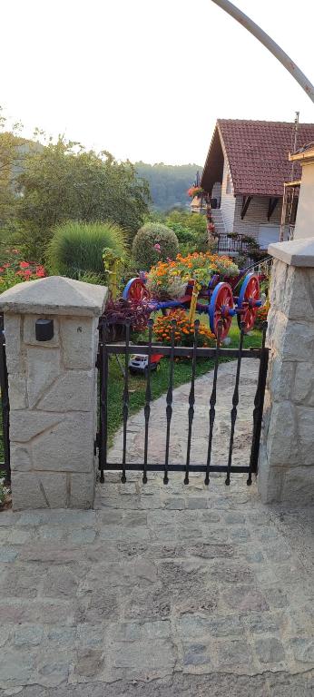 Zahrada ubytování Apartmani Mali Raj Rudnik