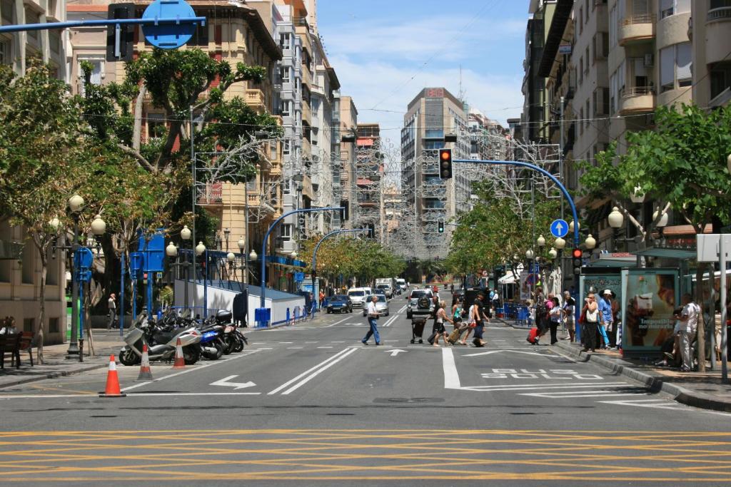 Mendez Nuñez Alicante - Resim 40