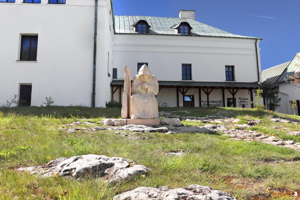 Karczówka Klasztor - 13