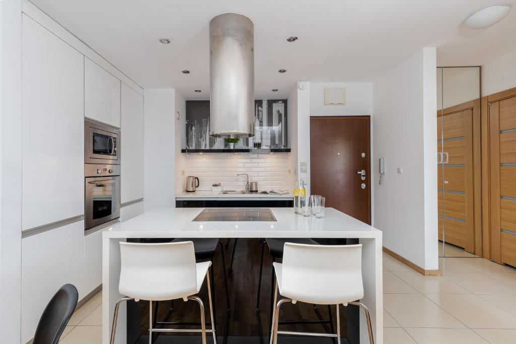 Modern Apartments with FREE parking spots - 8