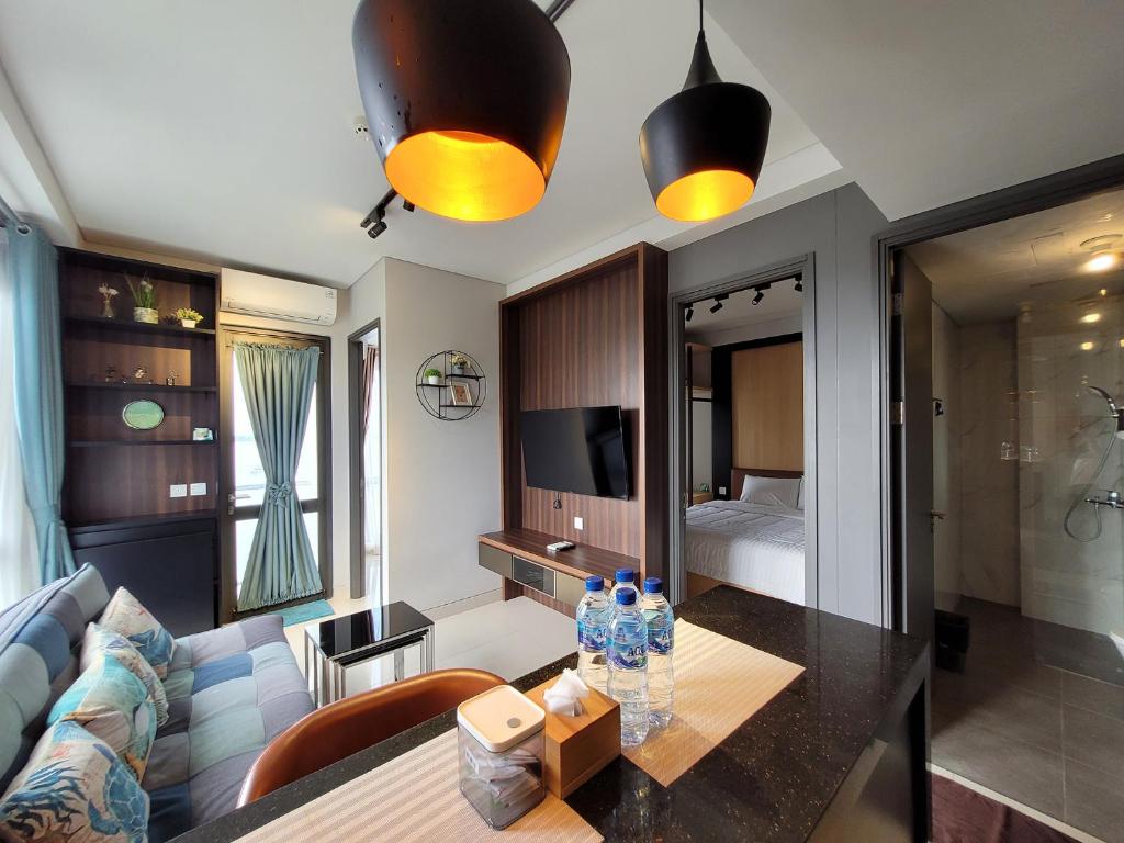 Palam Mansion at Apartment One Residence - 带阳台的套房