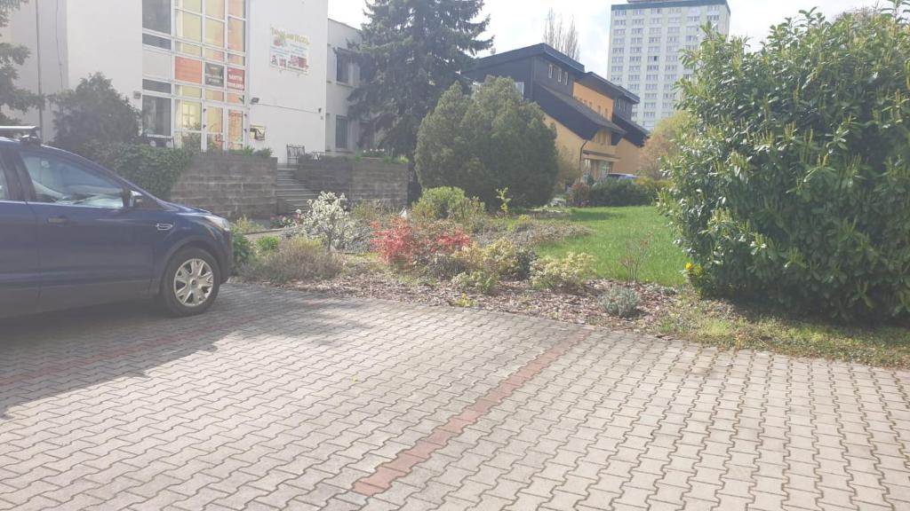 Aed väljaspool majutusasutust Apartmán A7 u Jeníčka v Chomutově