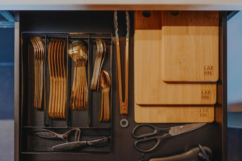 V8 Hotel Köln at MOTORWORLD - Resim 37