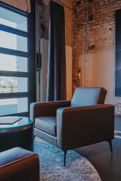 V8 Hotel Köln at MOTORWORLD - Resim 40