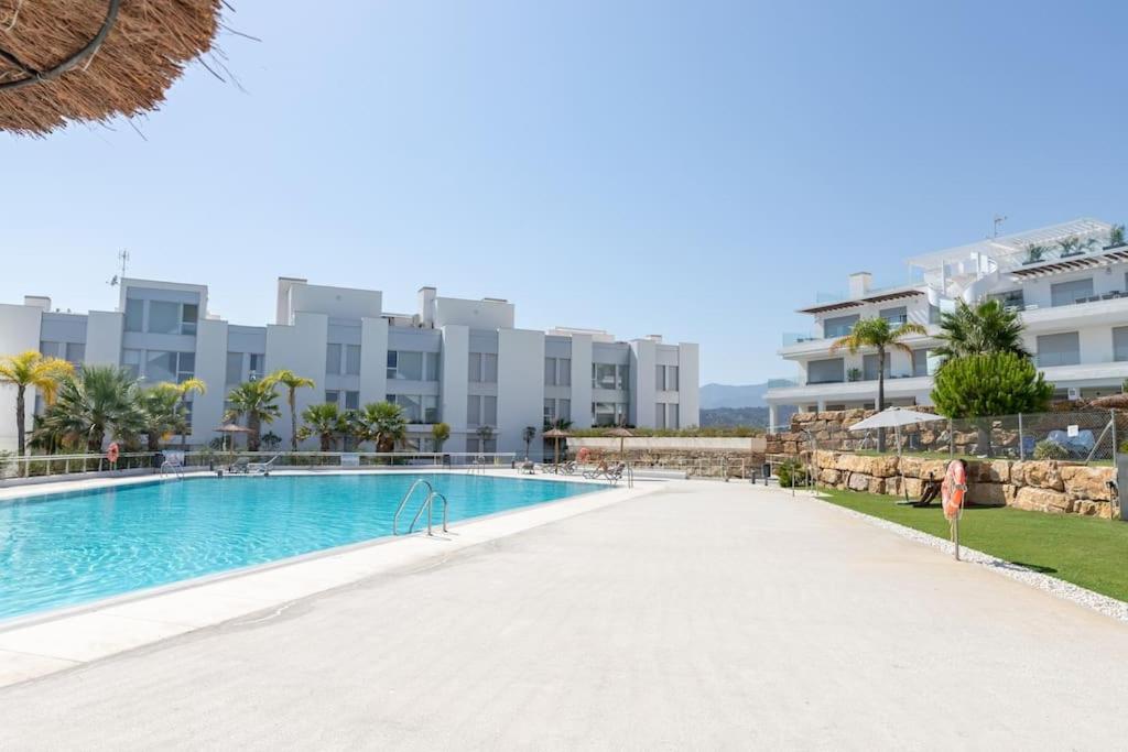 Stunning 2 bedroom Ground floor Le Mirage RDR339