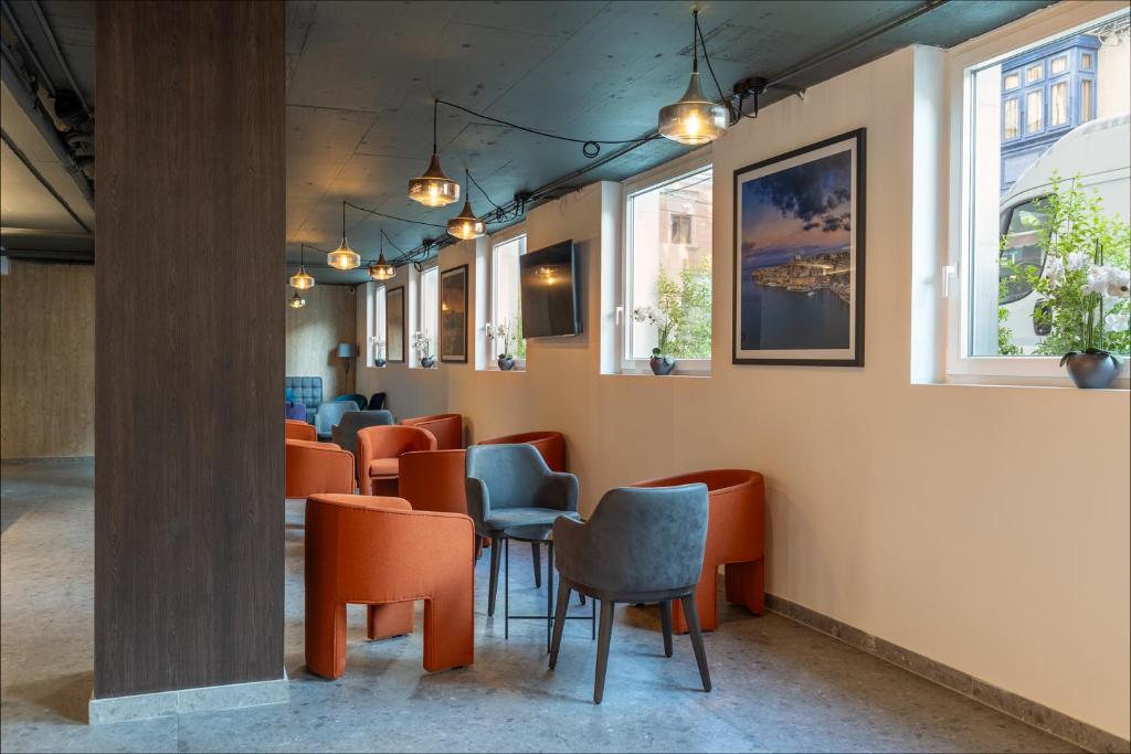 Posezení v ubytování Alavits Hotel by ST Hotels