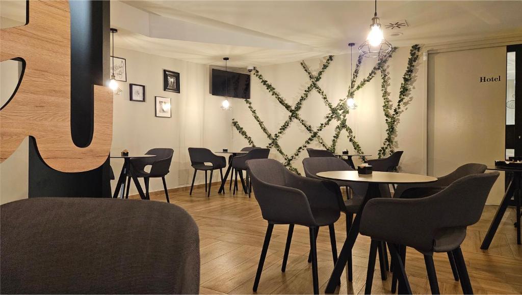 Posezení v ubytování Lipa, Hotel & Bistro