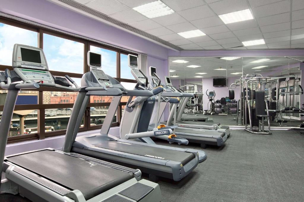 Fitness centrum a/nebo fitness zařízení v ubytování Ramses Hilton Hotel & Casino
