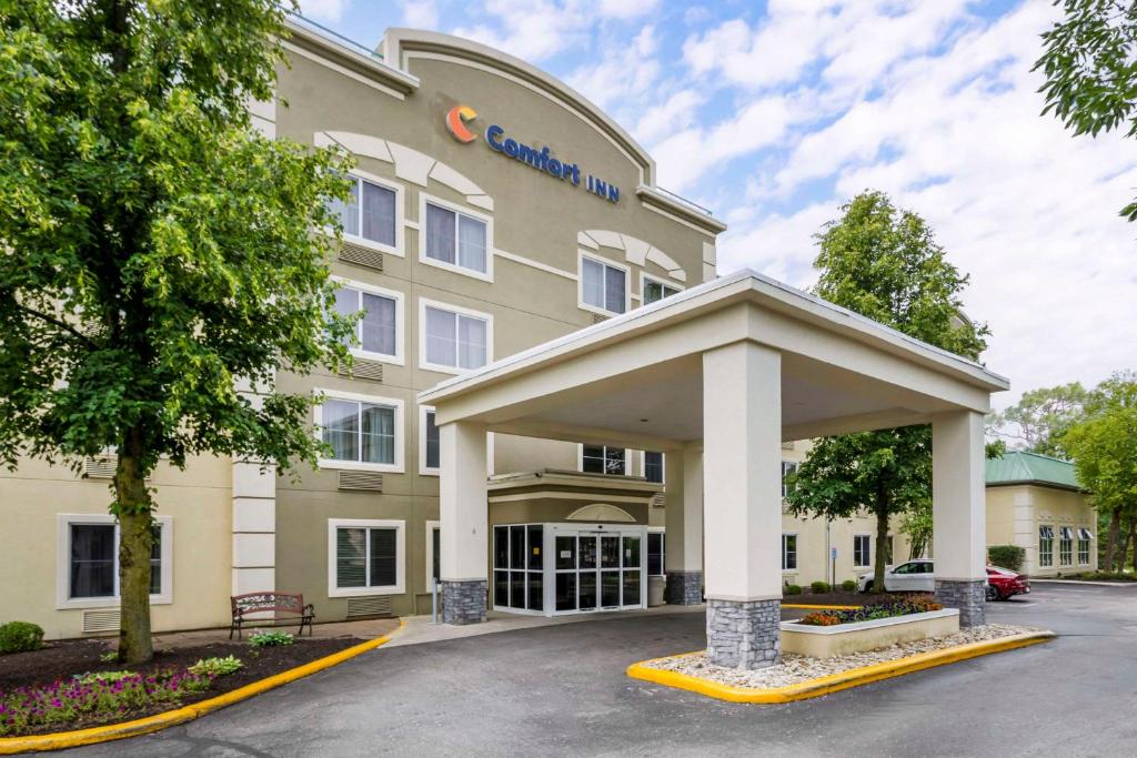 a rendering of the front of a hotel at Comfort Inn North-Polaris in Columbus