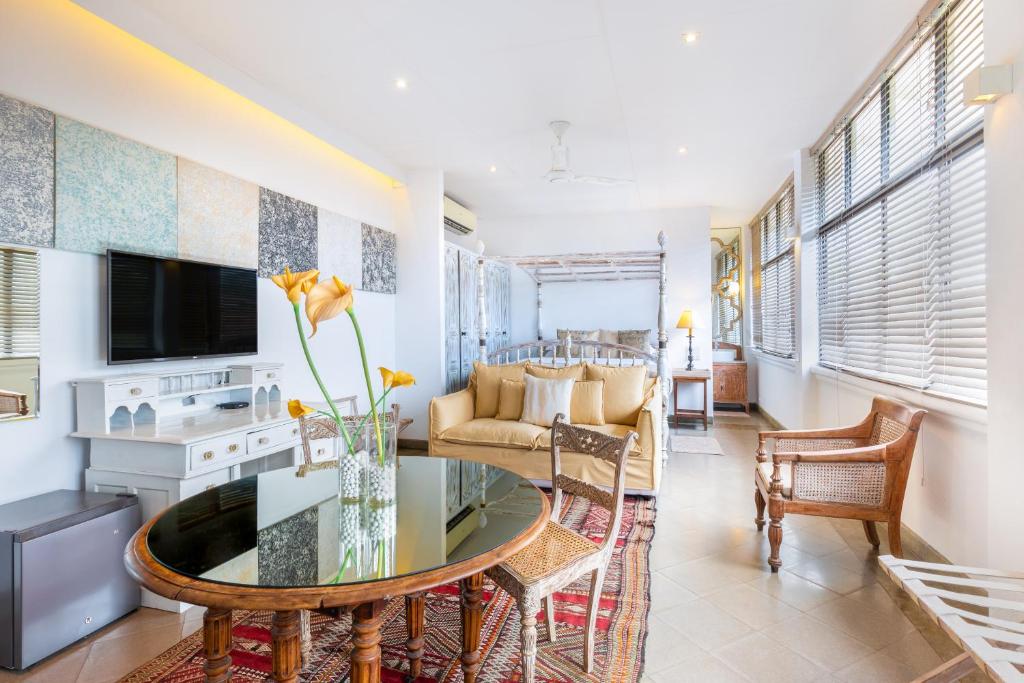 55TG Boutique Suites - 1