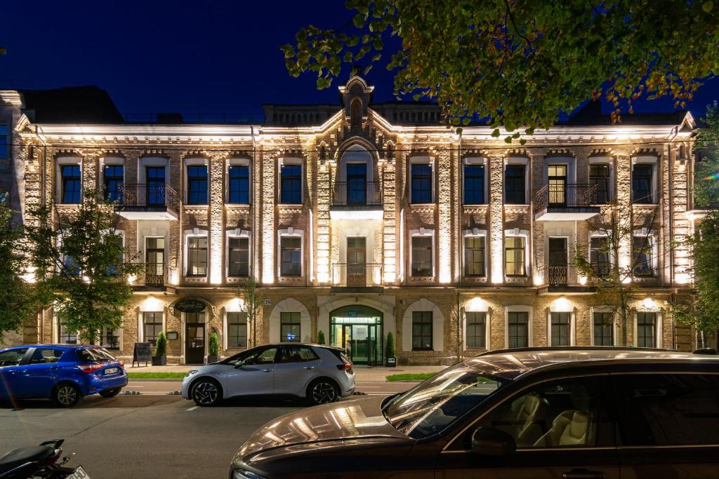Budova, kde se hotel nachází
