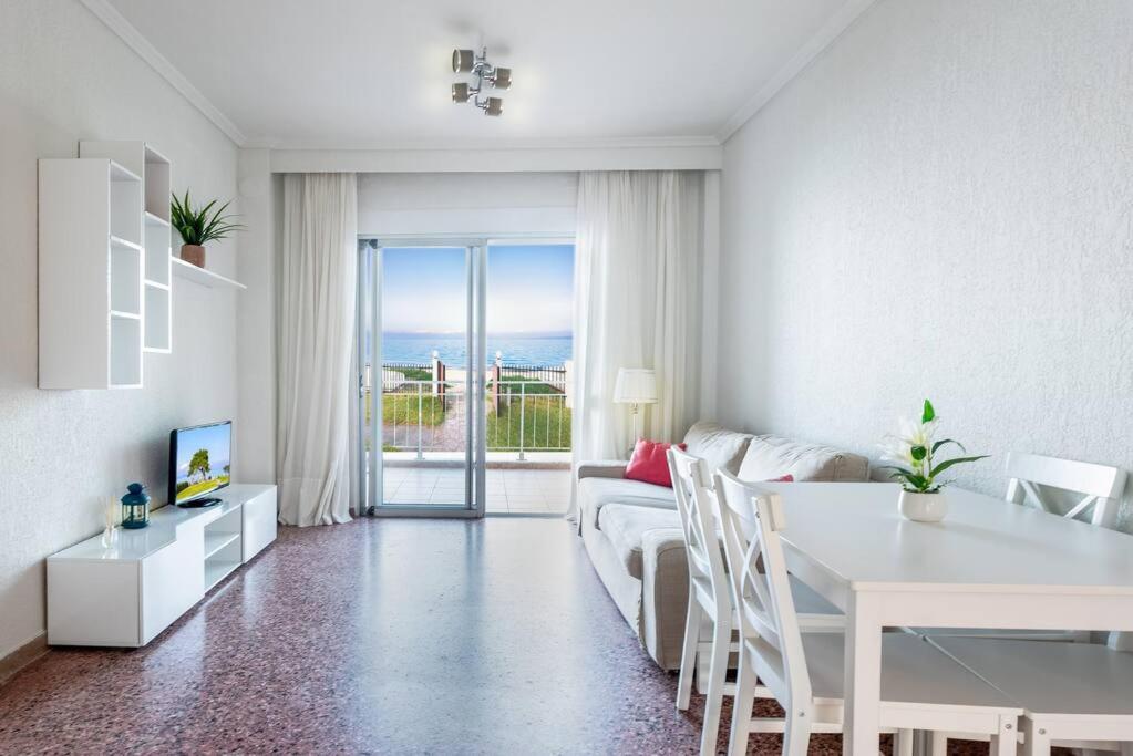 Gallery image of Ethereal Beach House in Hanioti