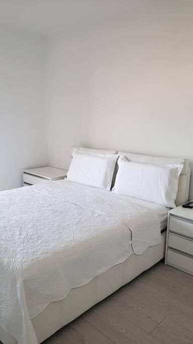 Paradise Dream 3 Apartment in Vlora