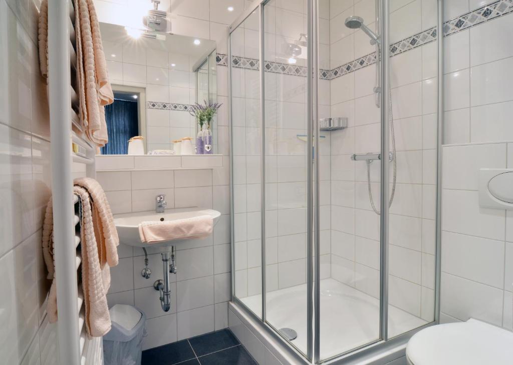 Koupelna v ubytování Hotel am Bahnhof