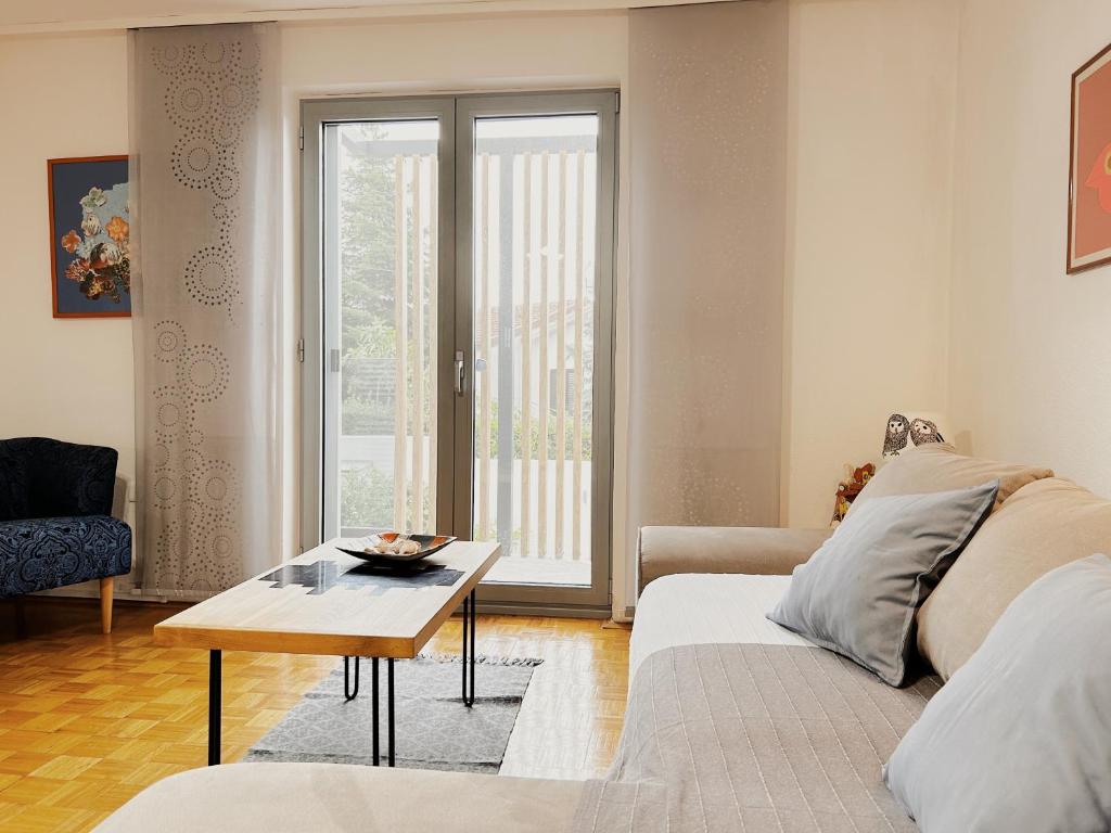 Sunny House - Apartment With Terrace