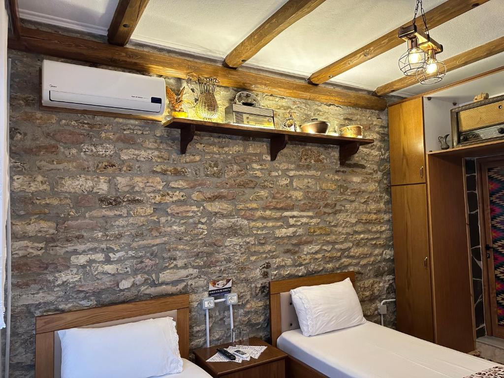 Fotografie z fotogalerie ubytování Ahmetaj Guest House v destinaci Gjirokastër