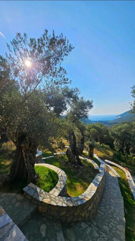Paesaggio naturale nelle vicinanze della villa