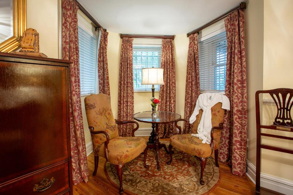 Kehoe House, Historic Inns of Savannah Collection - 乔治·惠特菲尔德 - 经典皇后区