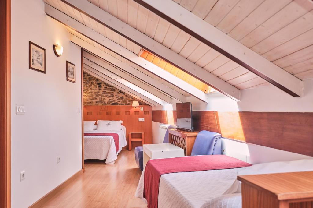 Hotel Entrecercas - Resim 33