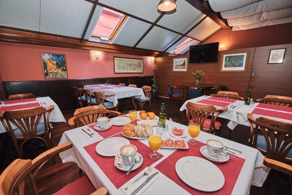 Hotel Entrecercas, Santiago de Compostela – Precios 2023 ...