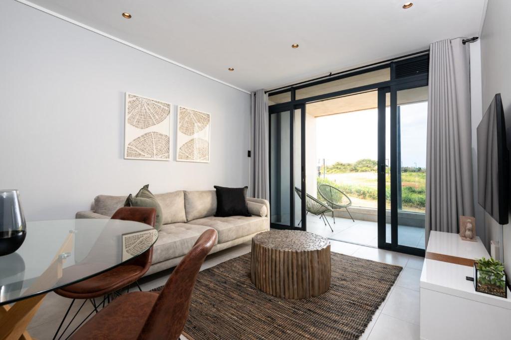 Luxury Bellagio 004 Two Bed with Inverter, Durban (updated prices 2024)