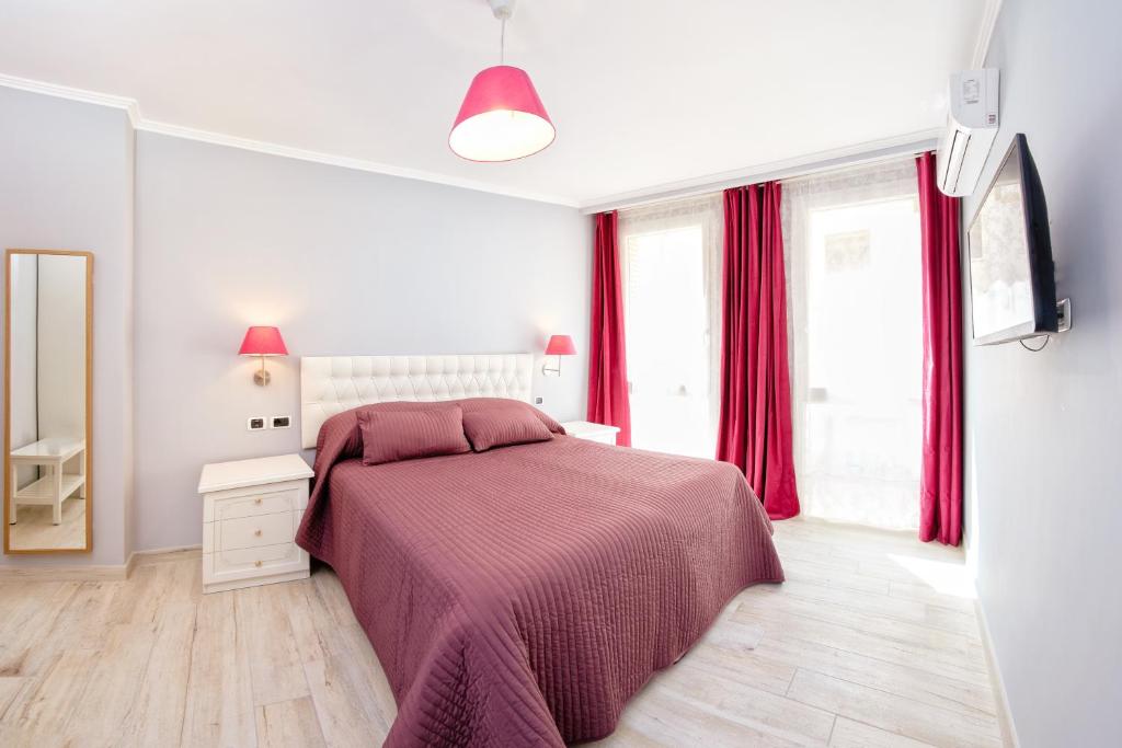 رزرو هتل و هاستل، CasAlice B&B Naples, 09197245267