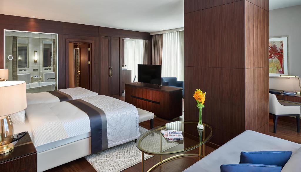 Cama ou camas em um quarto em Elite World Grand Istanbul Basın Ekspres