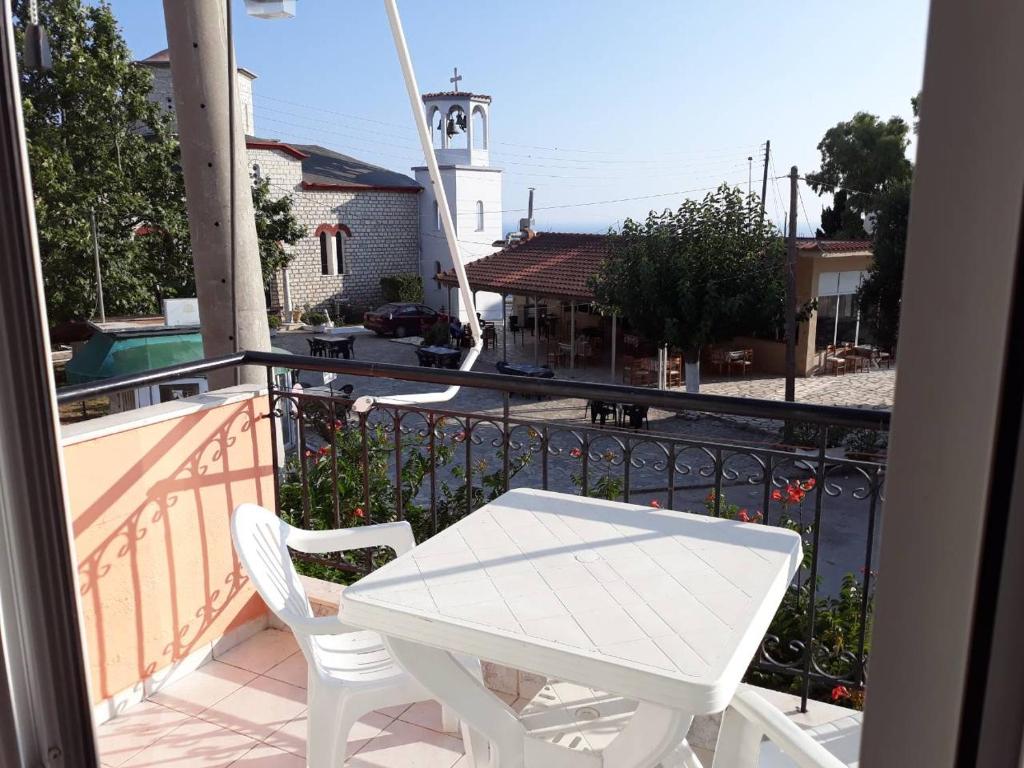 Balkón nebo terasa v ubytování ΠΗΛΙΟΣ ΦΩΤΙΟΣ