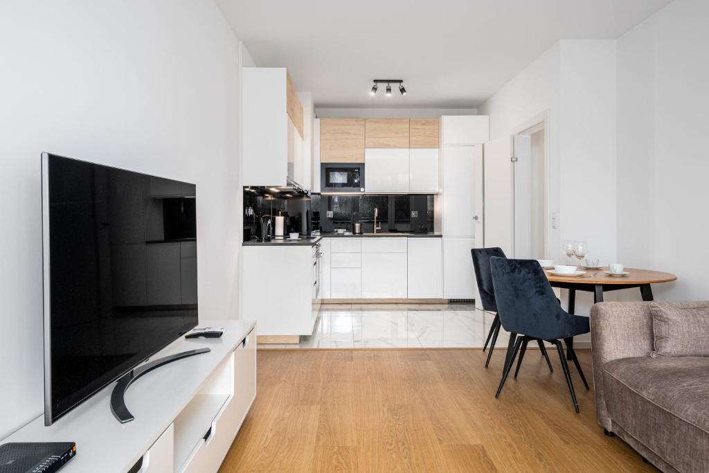 Your Apartments 1 Sierpnia Street, Warsaw (updated prices 2024)