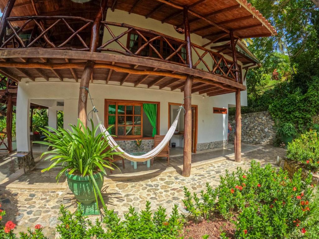 Taman di luar La Jorará EcoHotel y Reserva Natural