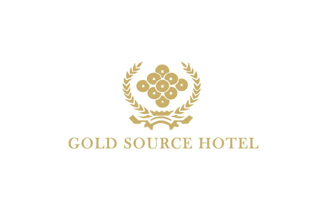 a logo for a gold source hotel at Gold Source Hotel in Lima