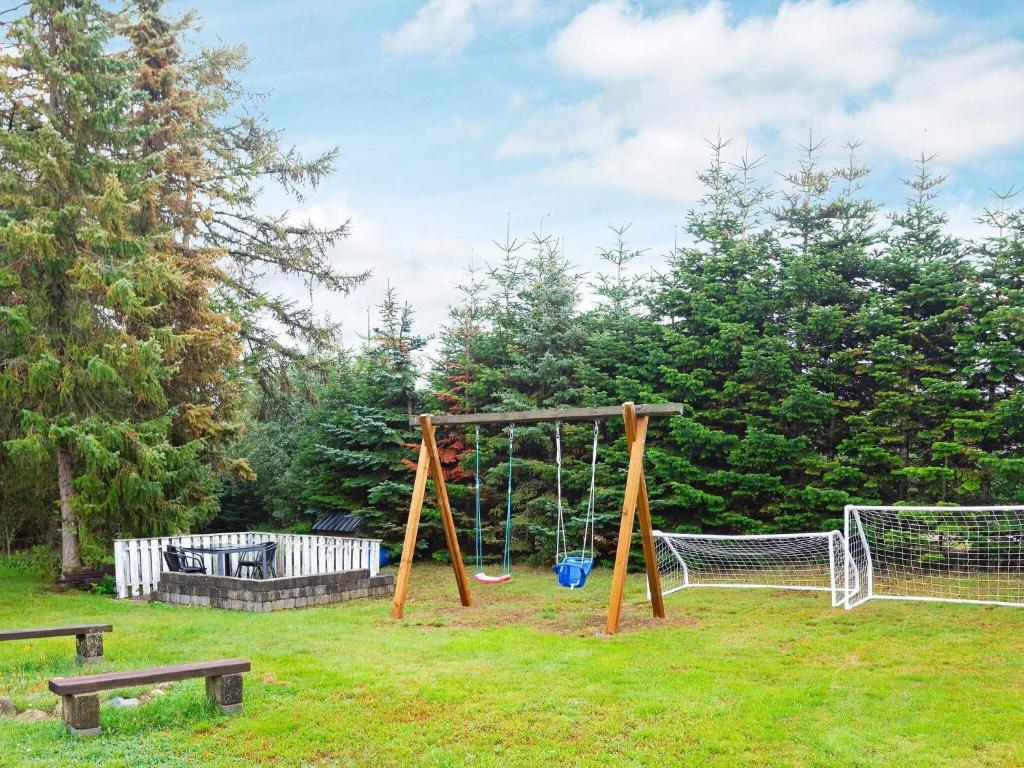 Herní místnost nebo prostor pro děti v ubytování 8 person holiday home in Løgstør-By Traum